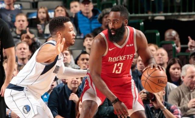  艾顿统治禁区开拓者主场大胜火箭结束三连败局面